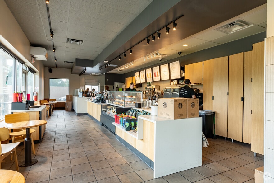 More Photos Of 4655-4741 Washtenaw Ave, Ann Arbor Freestanding For Lease