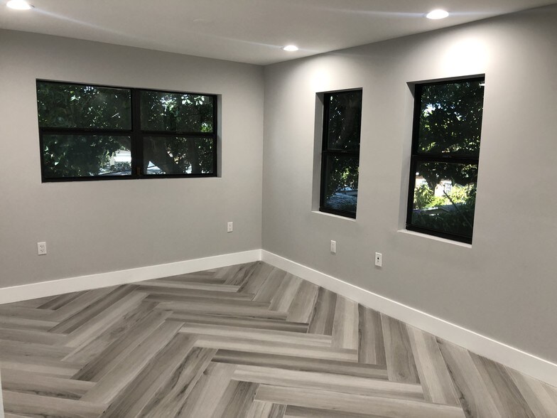 More Photos Of 3475 W Flagler St, Miami Coworking Space