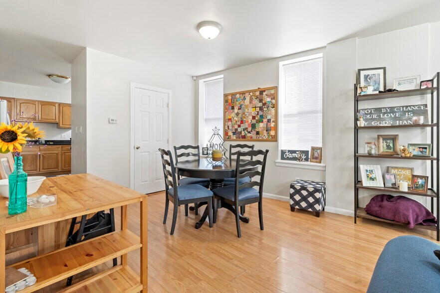 More Photos Of , Philadelphia Unknown For Sale