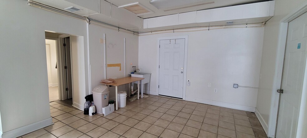 More Photos Of 8414 W Main St, Marshall Storefront Retail Residential For Lease