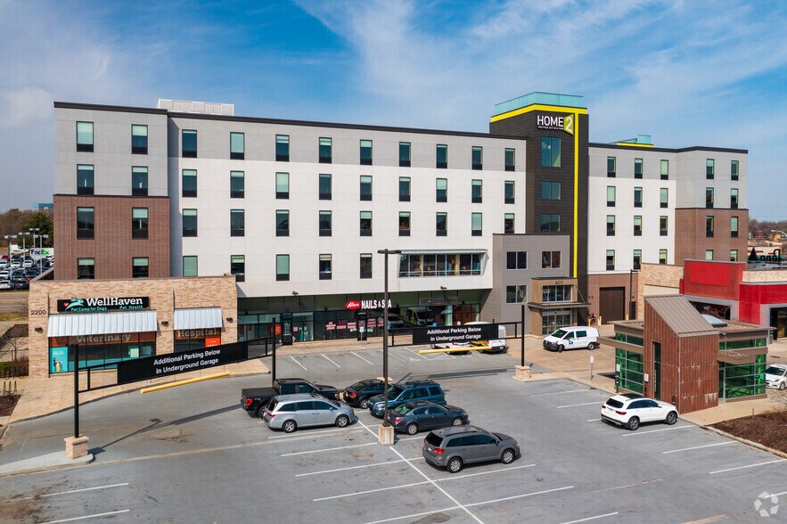 More Photos Of 2270 W 80 1/2 St, Bloomington Hotel For Lease