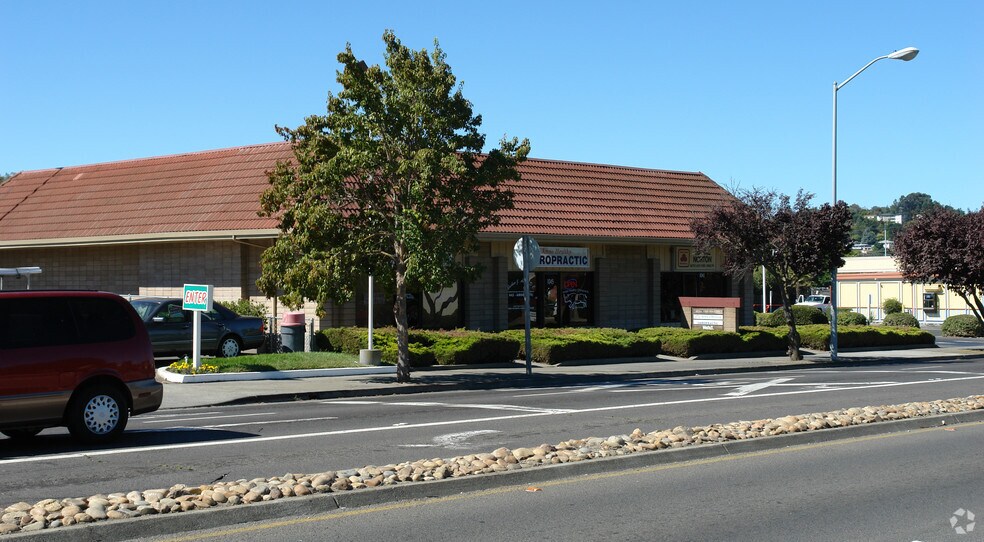 More Photos Of 1037-1049 Redwood St, Vallejo Office For Lease
