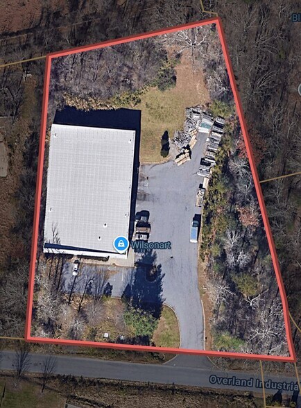 More Photos Of 20 Overland Industrial Blvd, Asheville Distribution For Sale