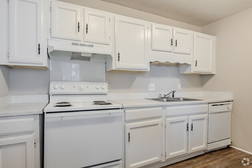 More Photos Of 3901 Northside Dr, Macon-Bibb Multifamily For Sale