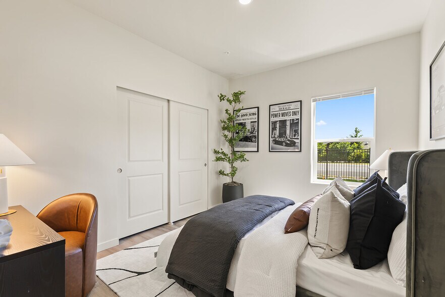 More Photos Of 7011 NE 126th St, Vancouver Apartments For Sale