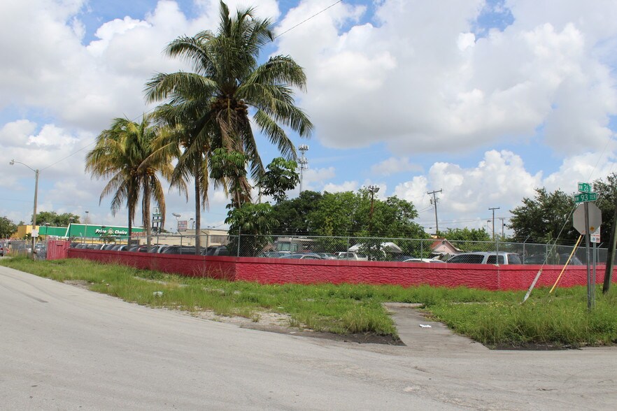 More Photos Of 9333 NW 27th Ave, Miami Auto Dealership For Sale