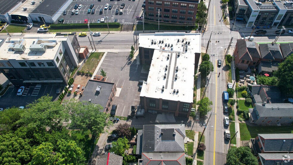 More Photos Of 869-875 N 4th St, Columbus Apartments For Lease