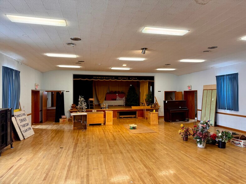 More Photos Of 5322 PA Route -873, Schnecksville Flex For Sale