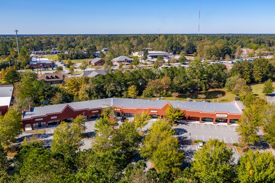 More Photos Of 3250-3282 Wellons Blvd, New Bern Office For Lease