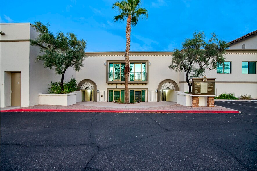 More Photos Of 11000 N Scottsdale Rd, Scottsdale Medical For Lease