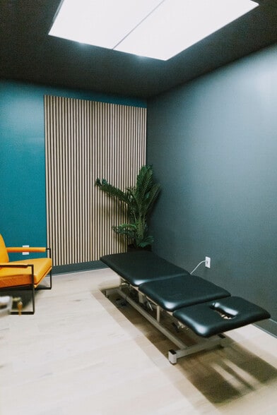 More Photos Of 1014 4th Ave S, Nashville Flex For Sale