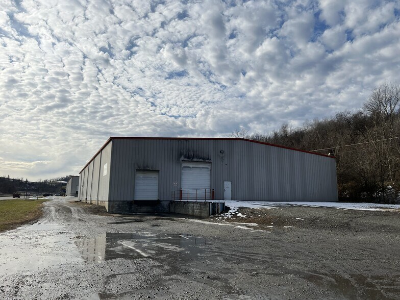 Primary Photo Of 2971 Pittsburgh Rd, Perryopolis Warehouse For Lease