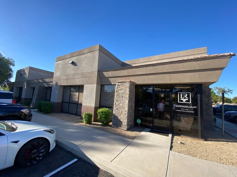 More Photos Of 7170 W Camino San Xavier, Glendale Medical For Lease