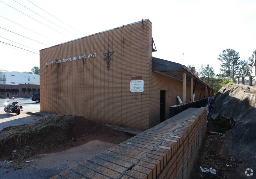 More Photos Of 1077 Baxter St, Athens Office For Lease