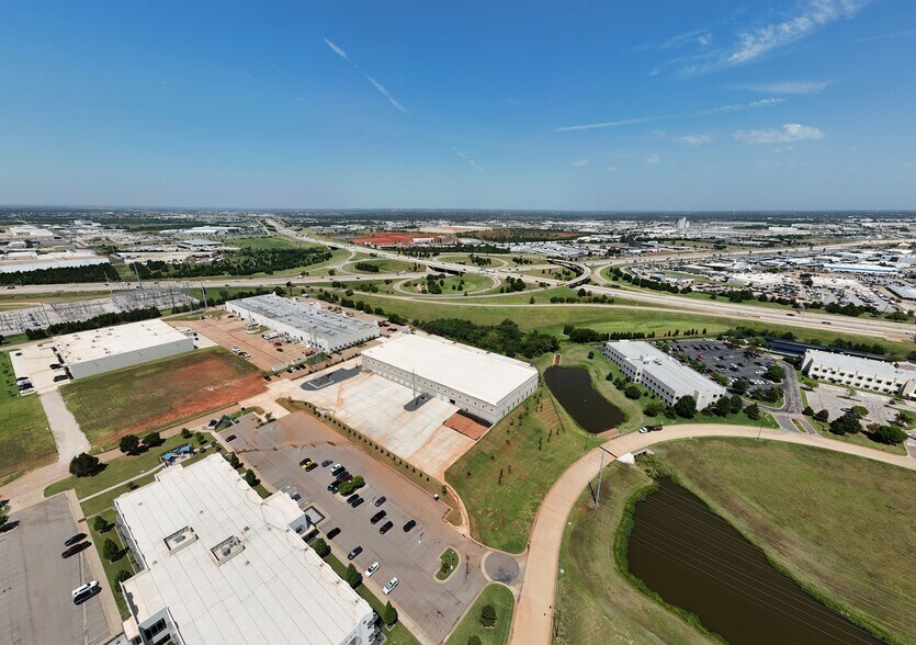 More Photos Of 625 NE 122nd St, Oklahoma City Warehouse For Lease
