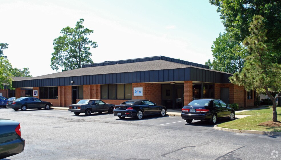 More Photos Of 11835 Canon Blvd, Newport News Office For Lease