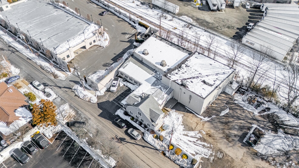 More Photos Of 35 4th Ave, Hawthorne Industrial For Sale