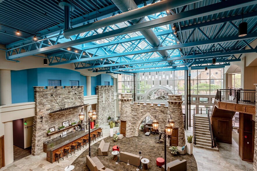 More Photos Of 441 S Salina St, Syracuse Office For Lease