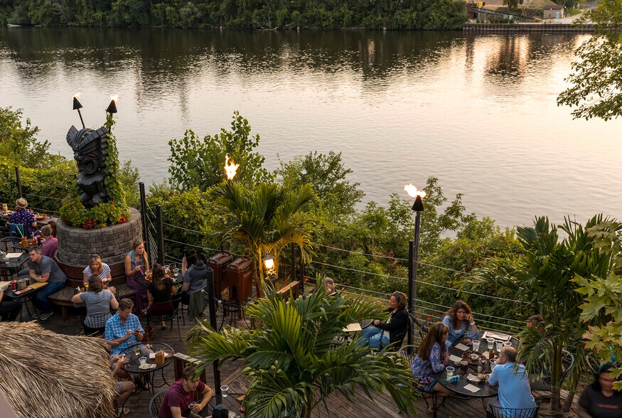 Primary Photo Of 1900 & 1924 Marshall St NE, Minneapolis Restaurant For Lease
