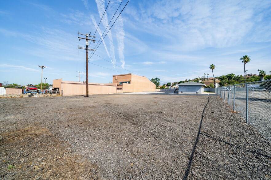 More Photos Of 6315 Pedley Rd, Riverside Land For Sale
