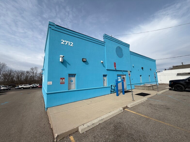 Primary Photo Of 2712-2720 Portage St, Kalamazoo Freestanding For Lease