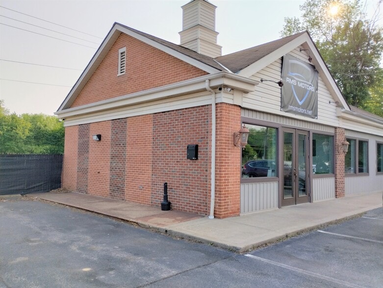 More Photos Of 195 New Castle Rd, Butler Storefront Retail Office For Sale