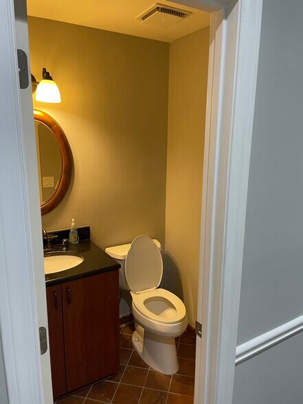 More Photos Of 595 Colonial Park Dr, Roswell Loft Creative Space For Lease