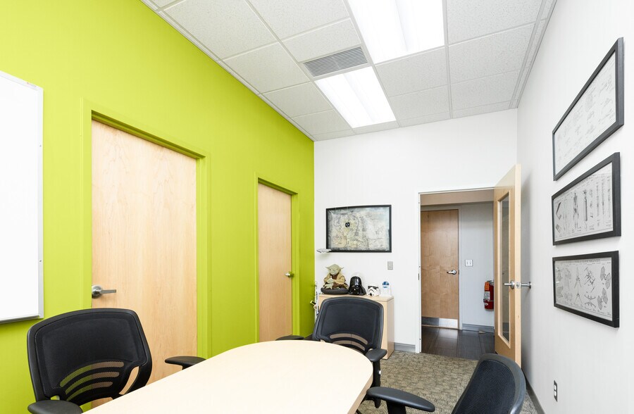 More Photos Of 4070 Beechwood Blvd, Pittsburgh Storefront For Sale