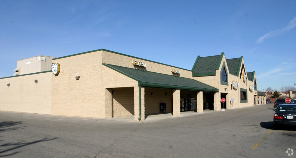 More Photos Of 5600 Spring St, Racine Supermarket For Sale