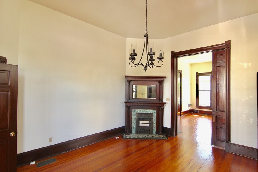 More Photos Of 1000 E Cesar Chavez St, Austin Loft Creative Space For Lease