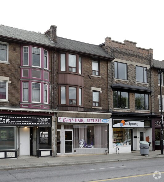 More Photos Of 3085 Dundas St, Toronto Storefront Retail Residential For Lease
