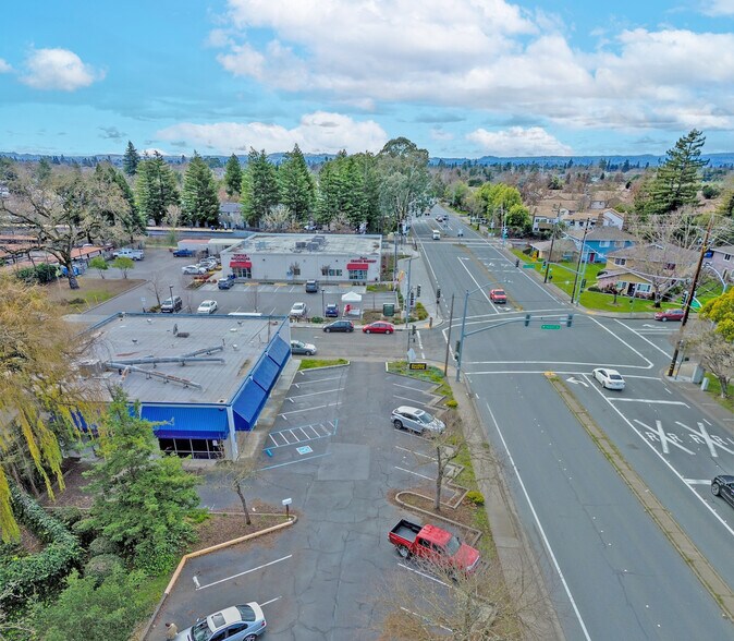 More Photos Of 1478 Guerneville Rd, Santa Rosa Freestanding For Sale