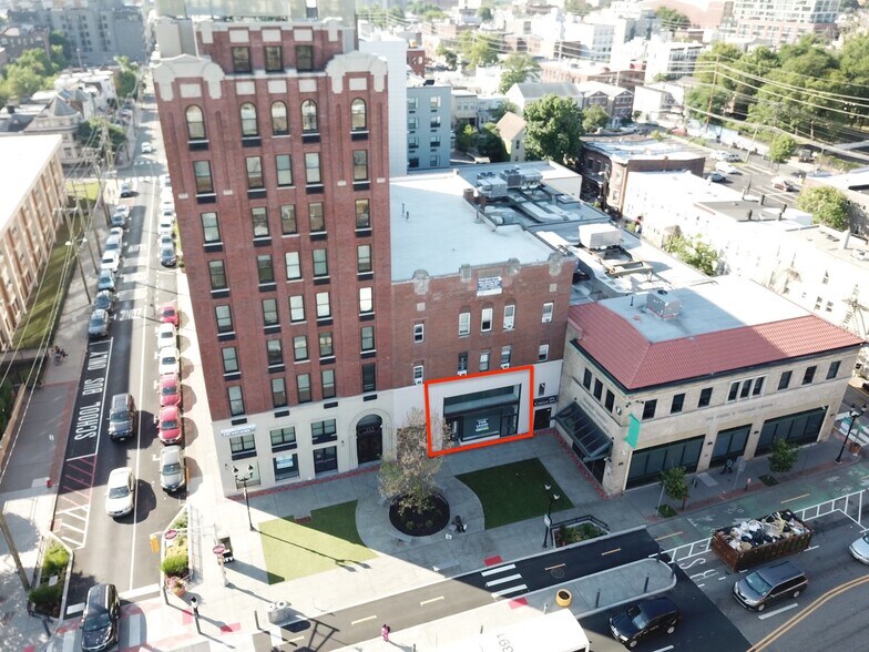 Primary Photo Of 872 Bergen Ave, Jersey City Apartments For Lease