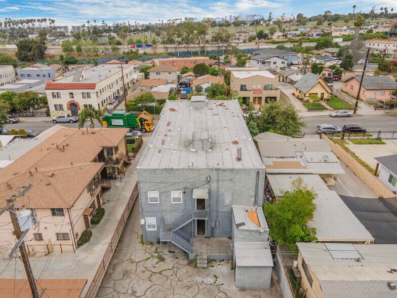 More Photos Of 722 S Ford Blvd, Los Angeles Apartments For Sale