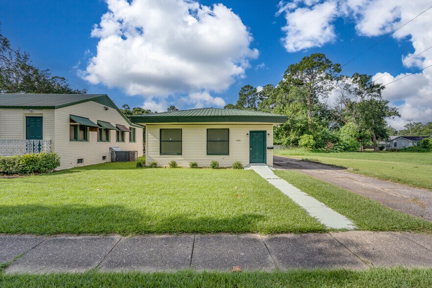 More Photos Of 1403 Spring Hill Ave, Mobile Healthcare For Sale