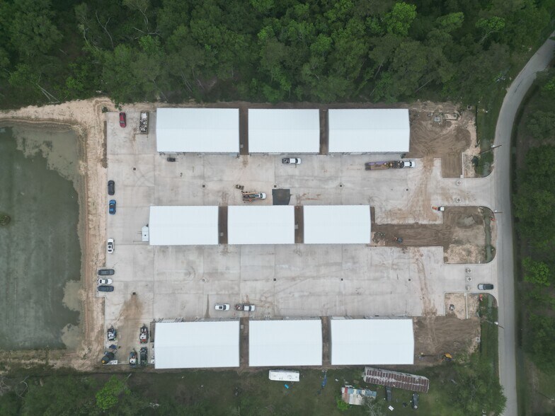More Photos Of 20678 Canterbury Rd, Porter Unknown For Lease
