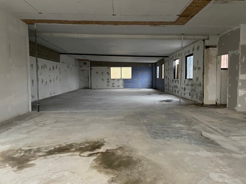 More Photos Of 716 E 9th Pl, Los Angeles Industrial For Lease