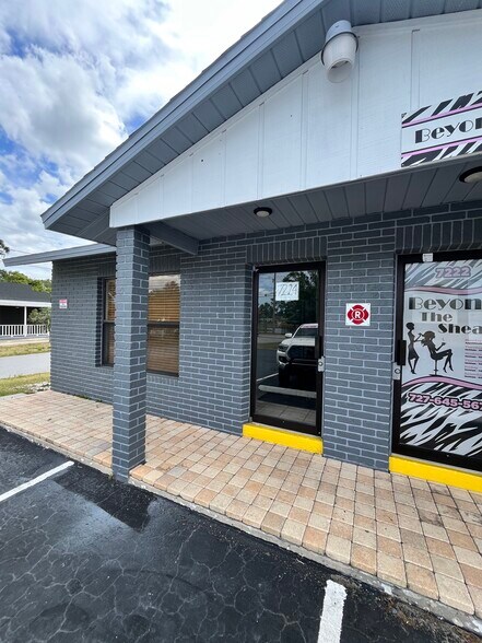 Primary Photo Of 7218-7224 Congress St, New Port Richey Office For Lease