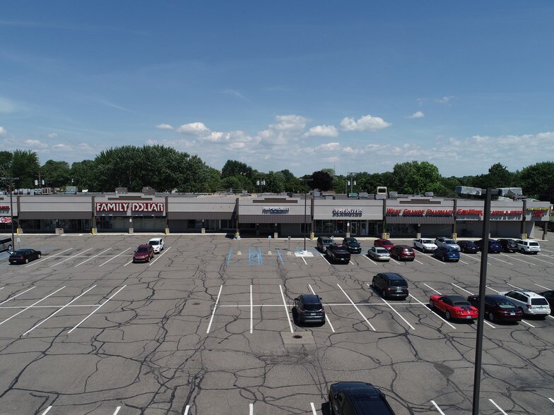 More Photos Of 3390-3520 West Rd, Trenton Storefront For Lease