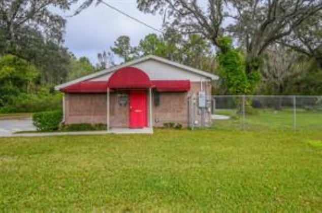 Primary Photo Of 20375 Cortez Blvd, Brooksville Office Residential For Lease