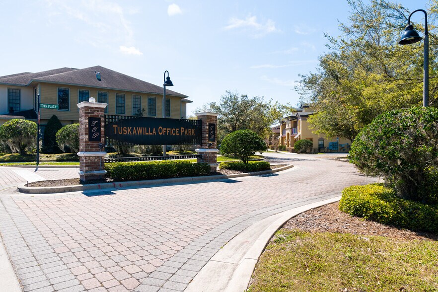 More Photos Of 1100 Town Plaza Ct, Winter Springs Medical For Lease