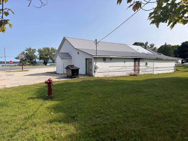 More Photos Of 12323 Maple St, Bear Lake Storefront Retail Residential For Sale