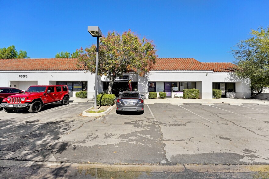 More Photos Of , Palmdale Office For Sale