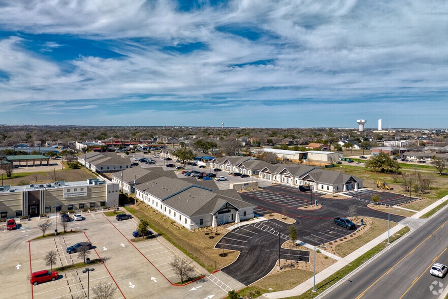 More Photos Of 701 FM 685, Pflugerville Medical For Lease