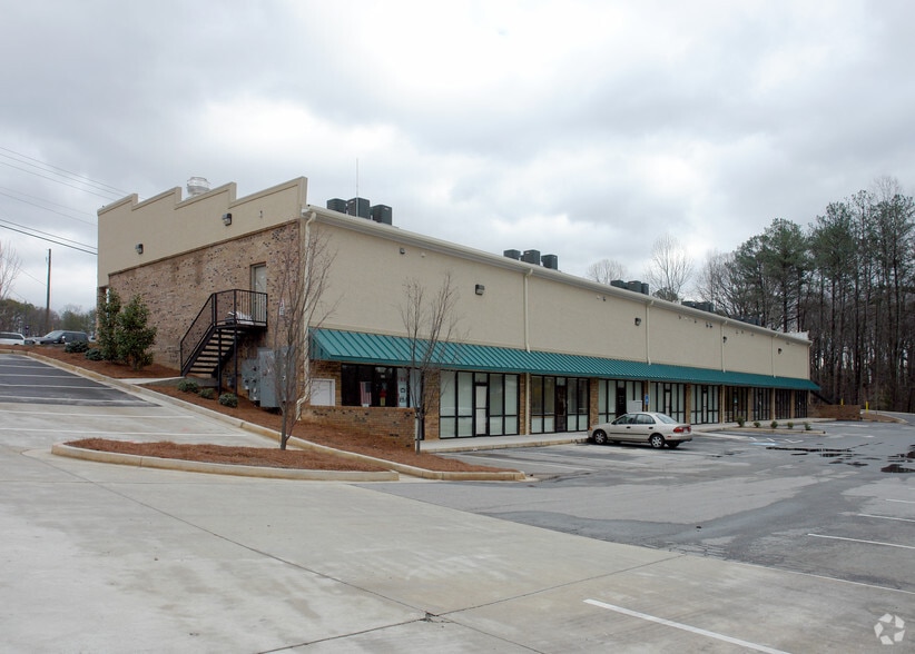 More Photos Of 6631 Highway 42, Rex Unknown For Lease