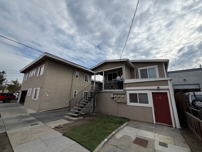 More Photos Of 116 Pine St, Redwood City Apartments For Sale