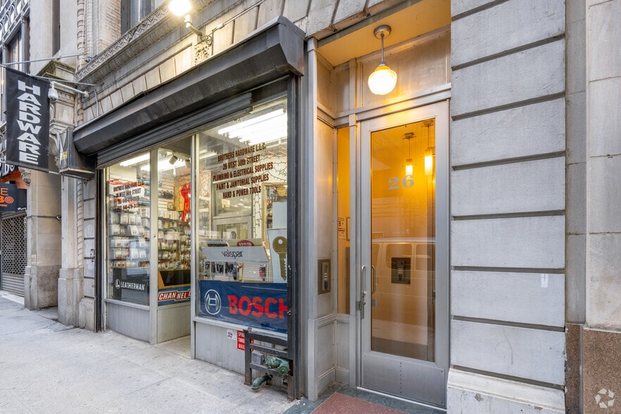 More Photos Of 26 W 38th St, New York Apartments For Sale