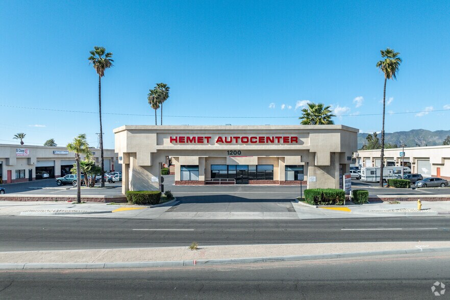 More Photos Of 1200 W Florida Ave, Hemet Auto Repair For Lease