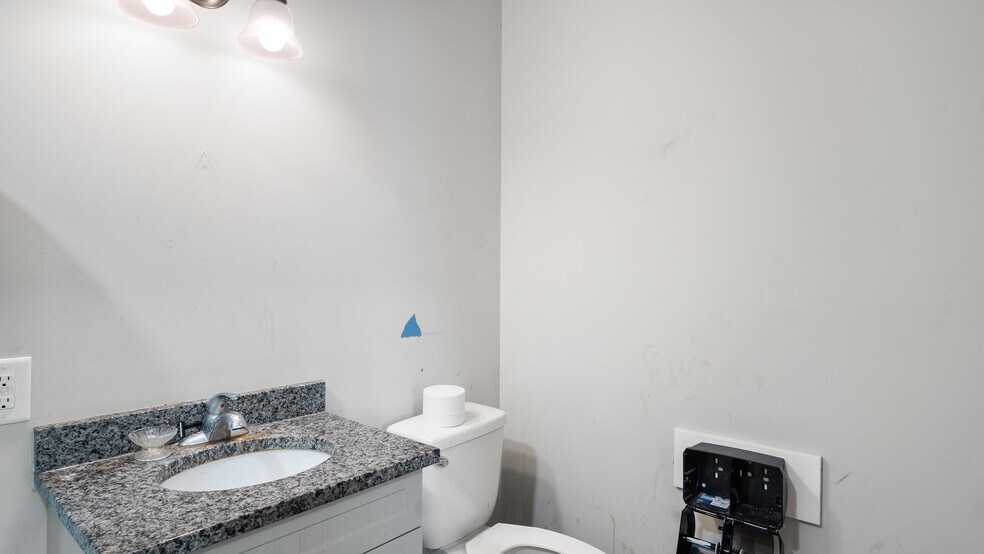 More Photos Of 235 N Mosby Ave, Littleton Restaurant For Sale