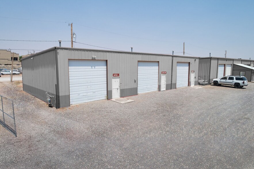 More Photos Of 10893 Dyer St, El Paso Unknown For Lease